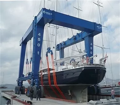 450t mobile boat hoist
