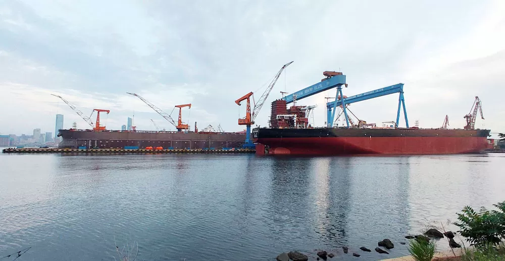 single boom shipyard cranes