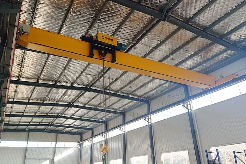 Warehouse crane